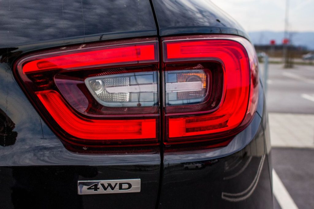 TEST-Renaul-kadjar-suv-dci-4wd-bose-edition-black-8-scaled